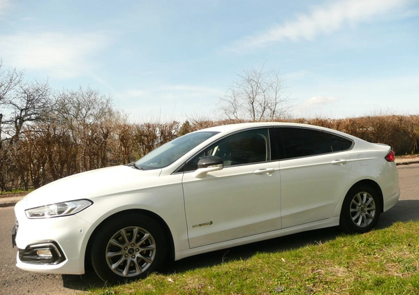 Ford Mondeo cena 77900 przebieg: 78600, rok produkcji 2019 z Koszalin małe 631